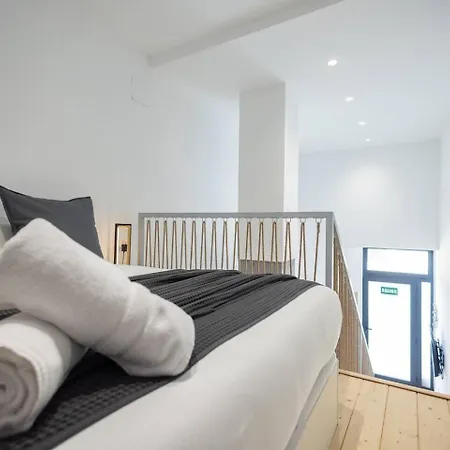 Estudio Con Altillo En Malilla Cerca De La Fe *