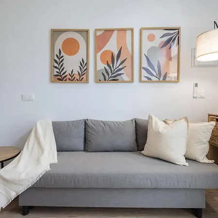Apartment Estudio Con Altillo En Malilla Cerca De La Fe *