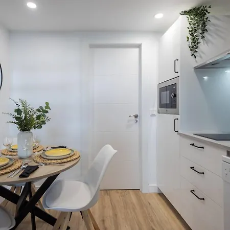 Estudio Con Altillo En Malilla Cerca De La Fe