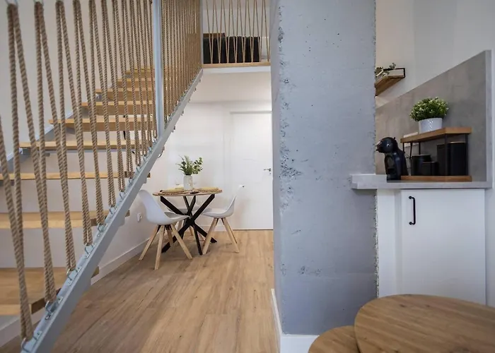 Estudio Con Altillo En Malilla Cerca De La Fe فالنسيا