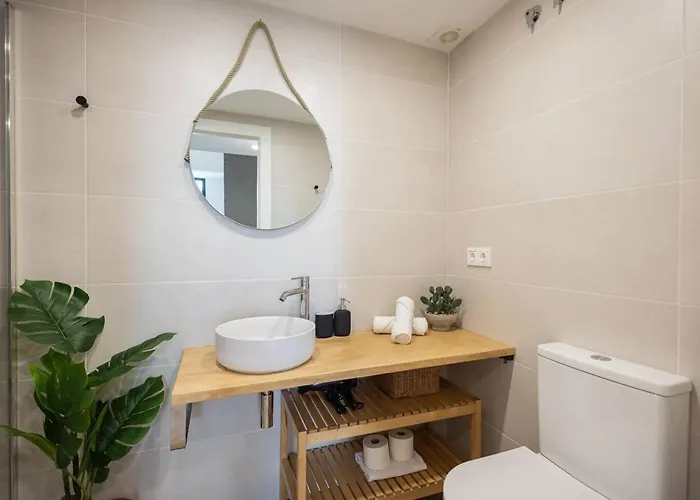 Estudio Con Altillo En Malilla Cerca De La Fe شقة *